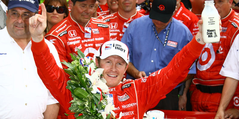 Scott Dixon celebrates victory in the 2008 Indianapolis 500