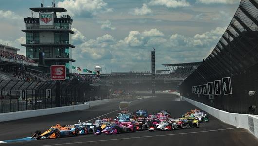 Start of the 2022 Gallagher Grand Prix - Photo by Chris Owens