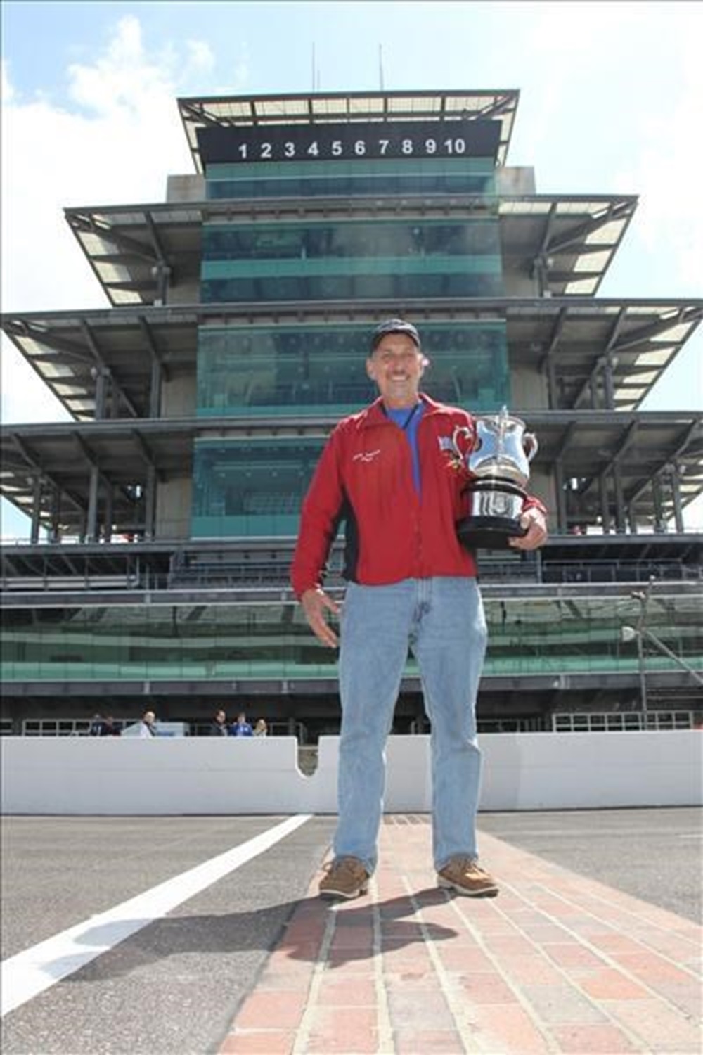 Michigan Pilot Wins Founders Race At IMS Centennial Era Balloon Festival By AT&amp;T