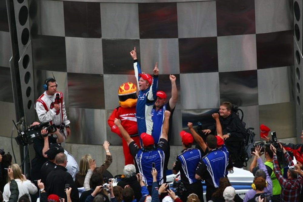Newgarden Leads 1-2 Schmidt Sweep In Wild Firestone Freedom 100