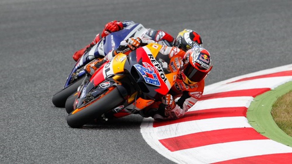 Stoner Gains Ground With Victory; Edwards&#39; Start Streak Ends