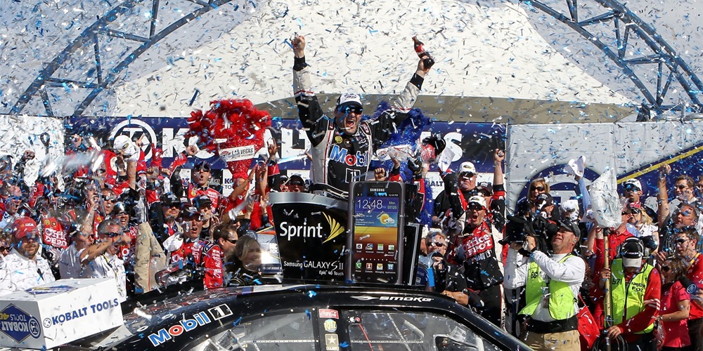 Tony Stewart Wins In Las Vegas
