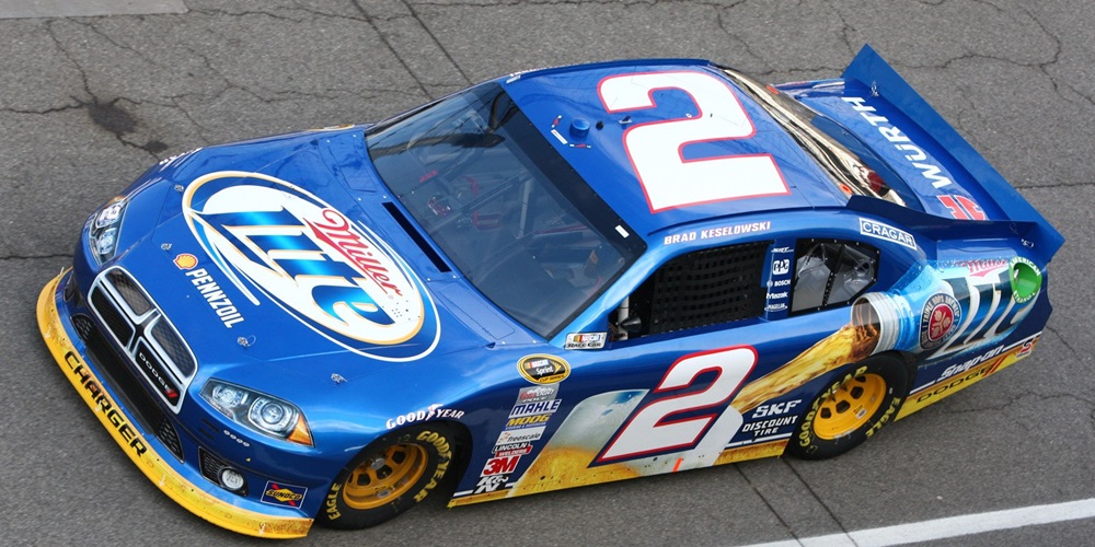 Johnson, Keselowski Continue Tense Duel For Sprint Cup At Phoenix