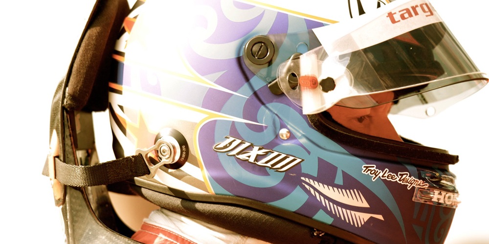 Dixon Looming Larger In Castroneves' Mirror As Title Fight Hits Stretch Run