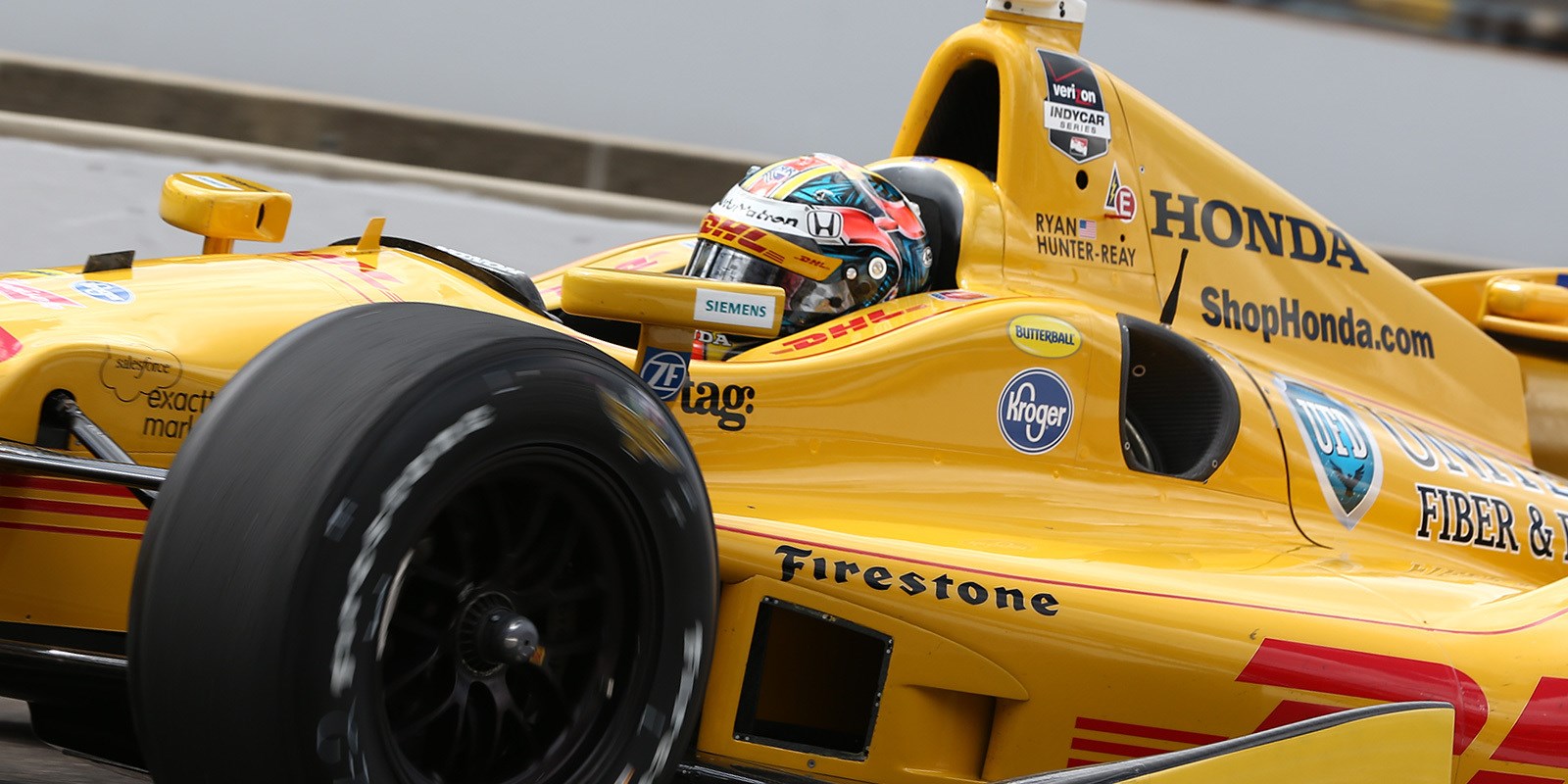 Hunter-Reay Tops 225 in Second &#39;500&#39; Practice