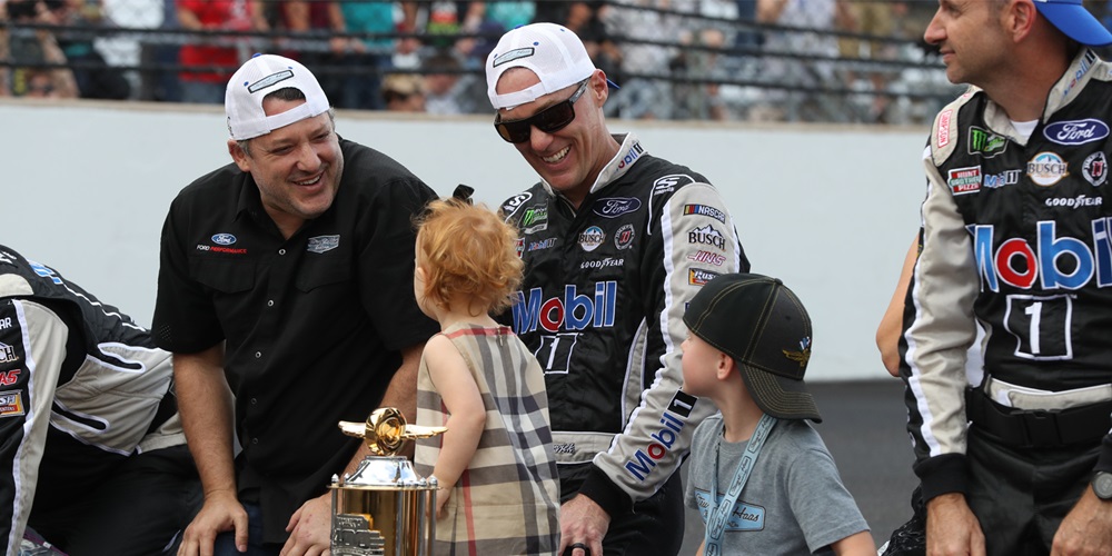 Tony Stewart and Kevin Harvick