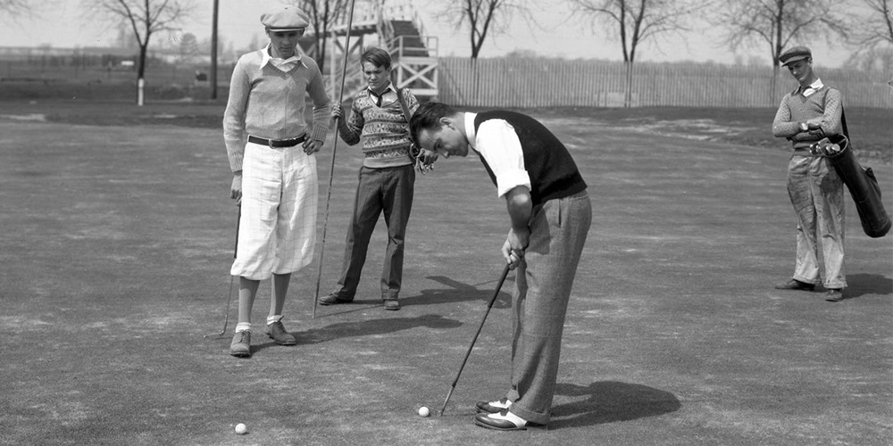 1930 golfing