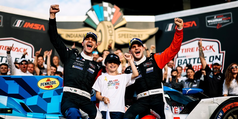 van der Linde Makes Dramatic Late Pass for BMW Victory at Indy