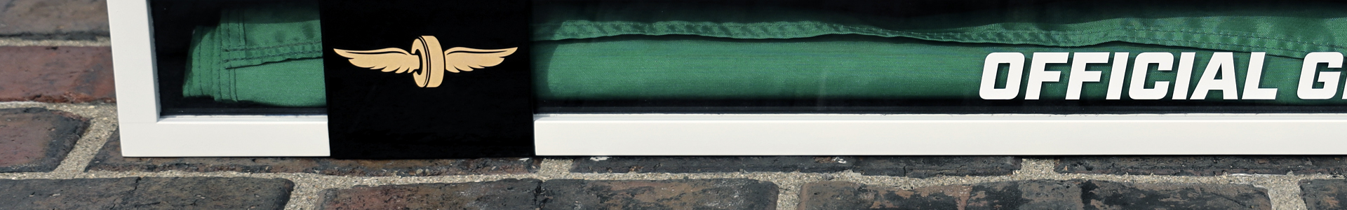 Official Indianapolis 500 presented by Gainbridge Green Flag