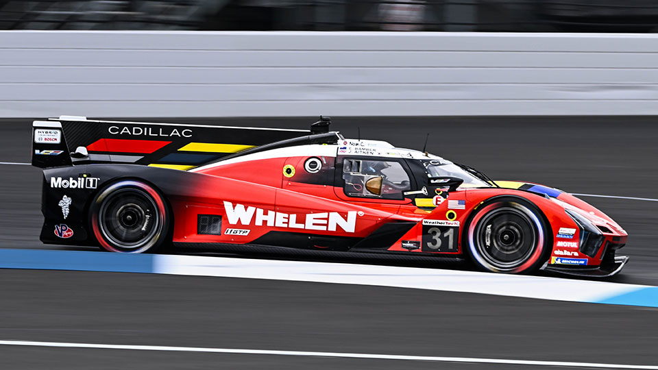 Cadillac races