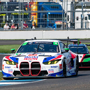 BMW races