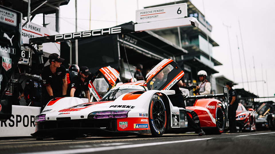 Penske makes a pit stop