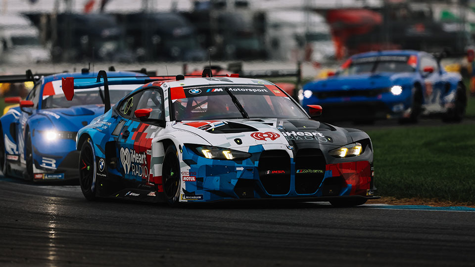 BMW races at IMS