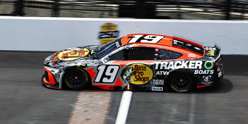 Chase Briscoe crosses the Yard of Bricks in 2025